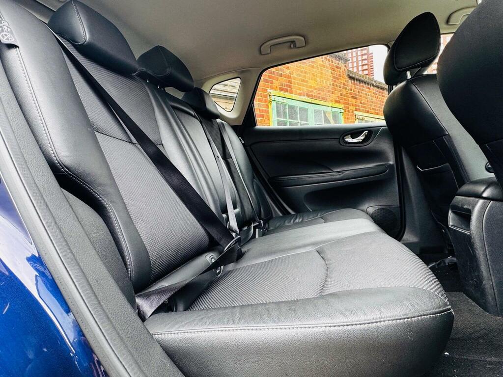 Nissan Pulsar N-connecta Black #16