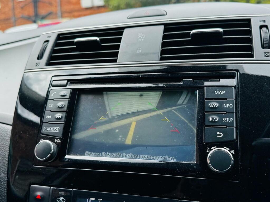 Nissan Pulsar N-connecta Black #24