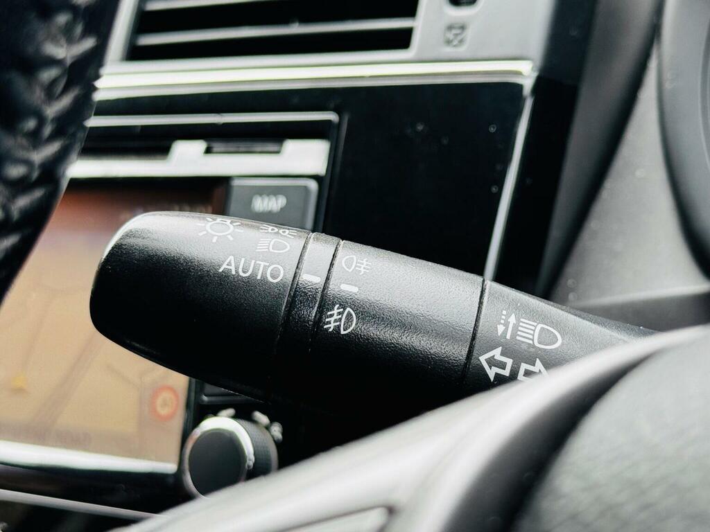 Nissan Pulsar N-connecta Black #28