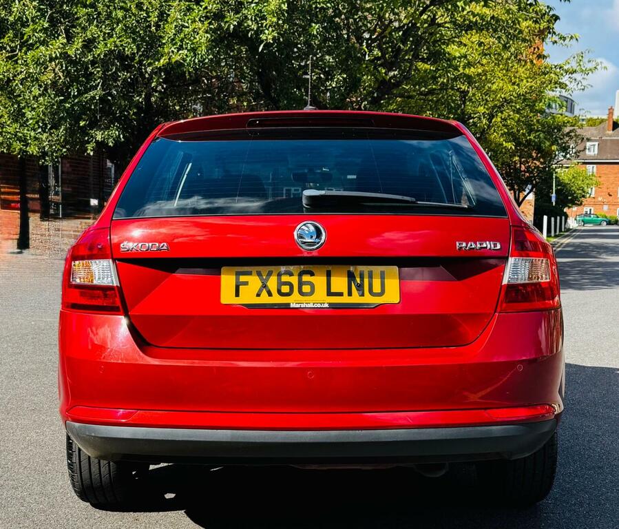 Skoda Rapid Spaceback 1.6 Tdi Cr 115 Se Sport Silver #10