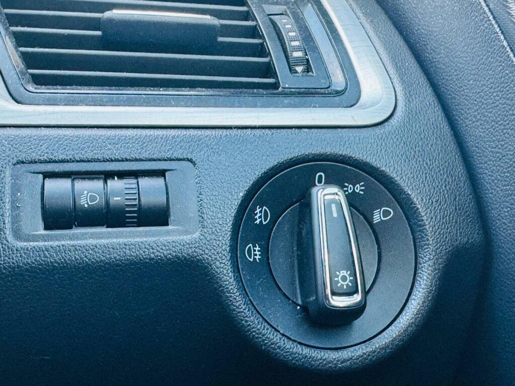 Skoda Rapid Spaceback 1.6 Tdi Cr 115 Se Sport Silver #19