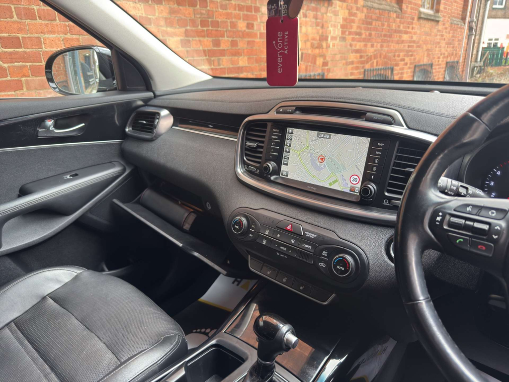 Kia Sorento Crdi Kx-2 White #25