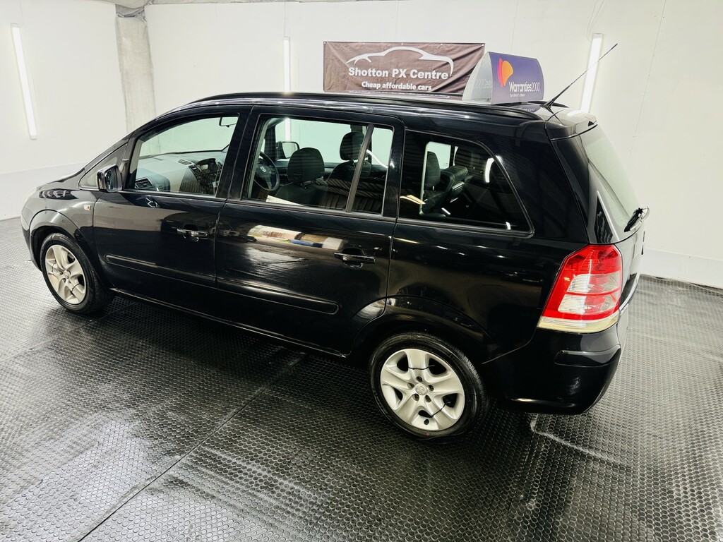 Vauxhall Zafira 1.8 16V Exclusiv Black #3