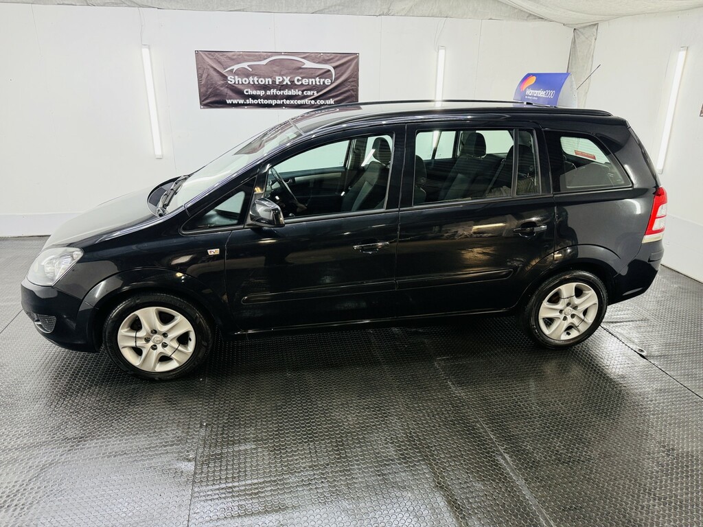 Vauxhall Zafira 1.8 16V Exclusiv Black #2