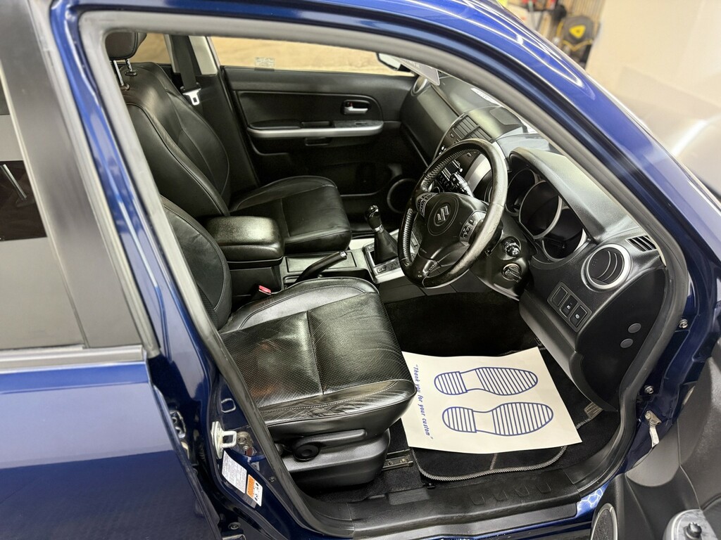 Suzuki Grand Vitara Sz4 Silver #15