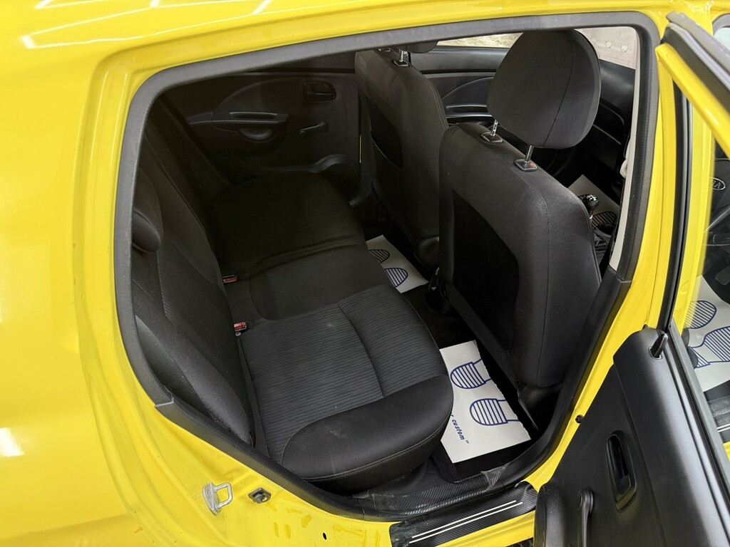 Kia Picanto 1.1 Graphite White #16