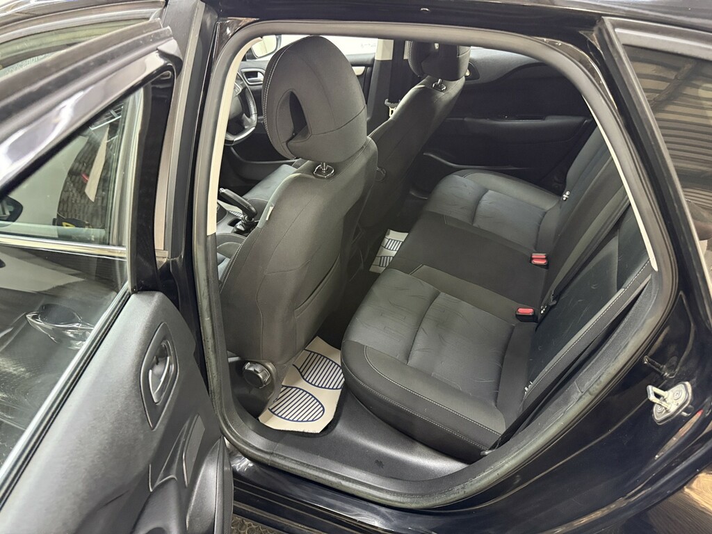 Citroen C4 1.6 Hdi Vtr Silver #17