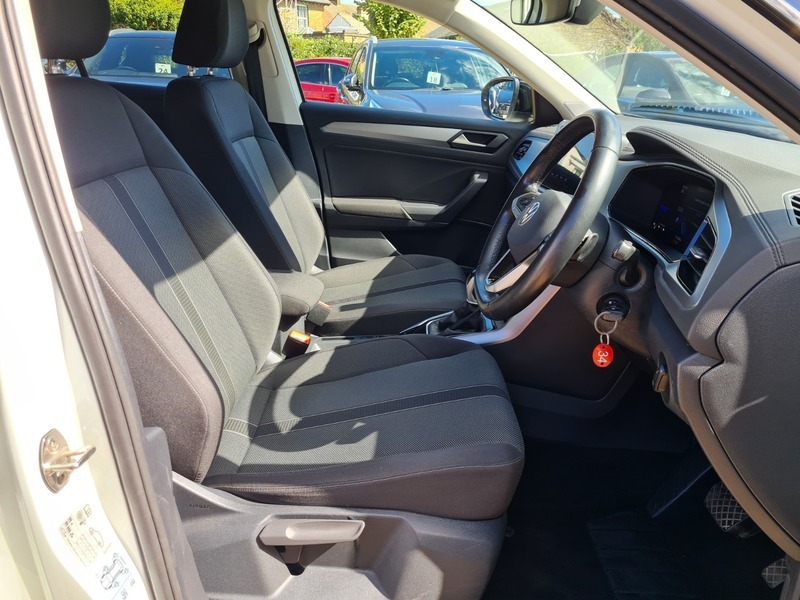 Volkswagen T-Roc Active Grey #28