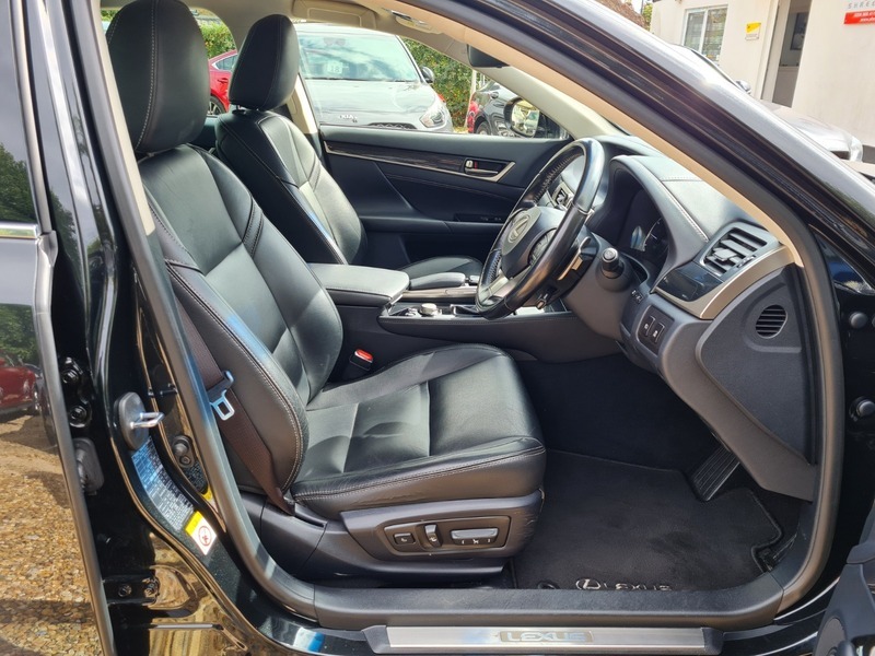 Lexus GS Gs 300H Executive Edition Cvt Red #28