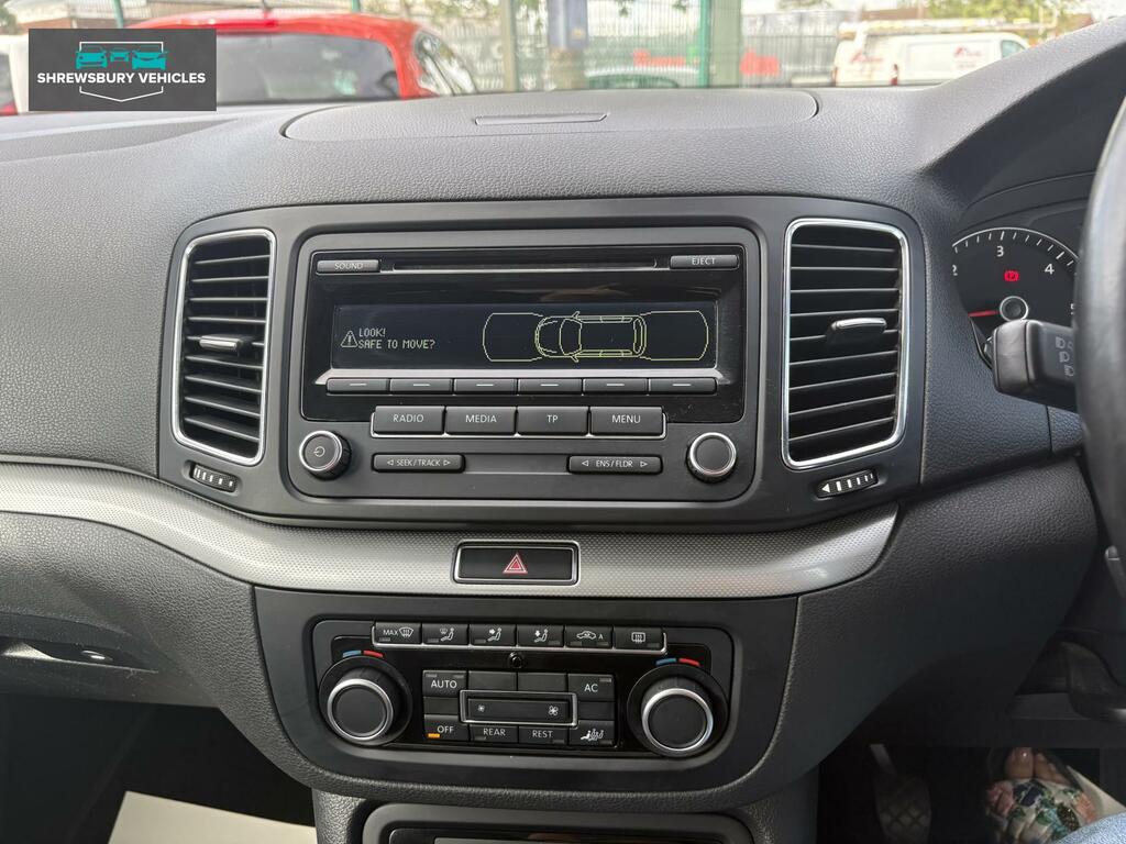 Volkswagen Sharan Mpv Black #20