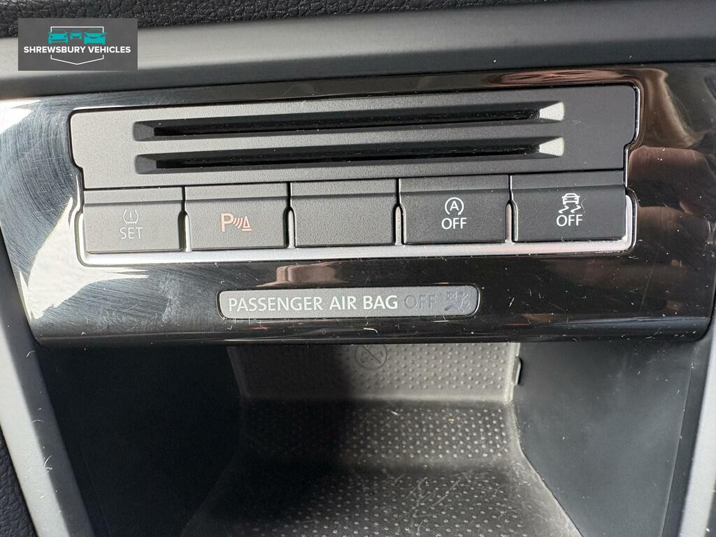 Volkswagen Sharan Mpv Black #21
