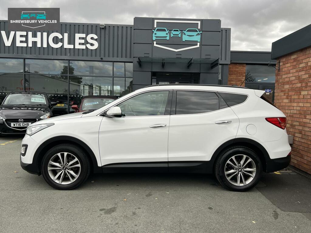 Hyundai Santa Fe Premium White #4