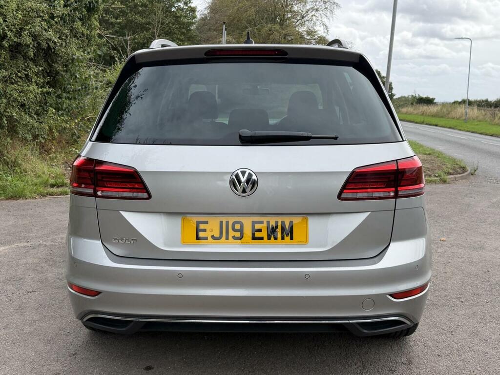 Volkswagen Golf SV Red #8