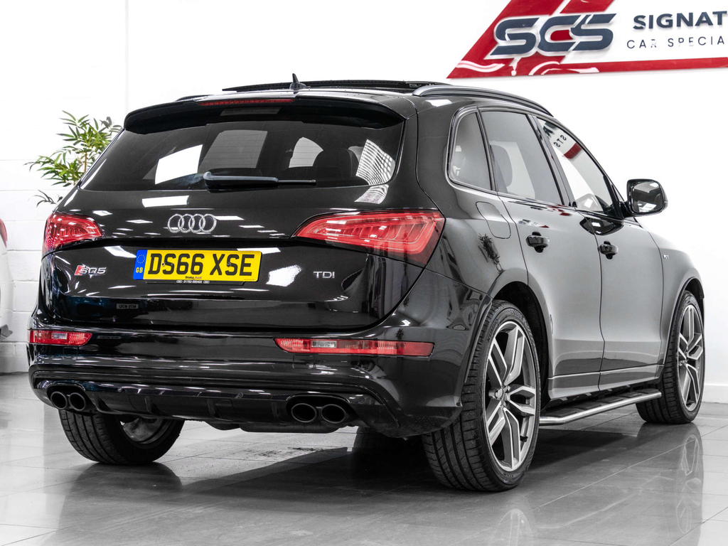 Audi SQ5 Suv Black #4
