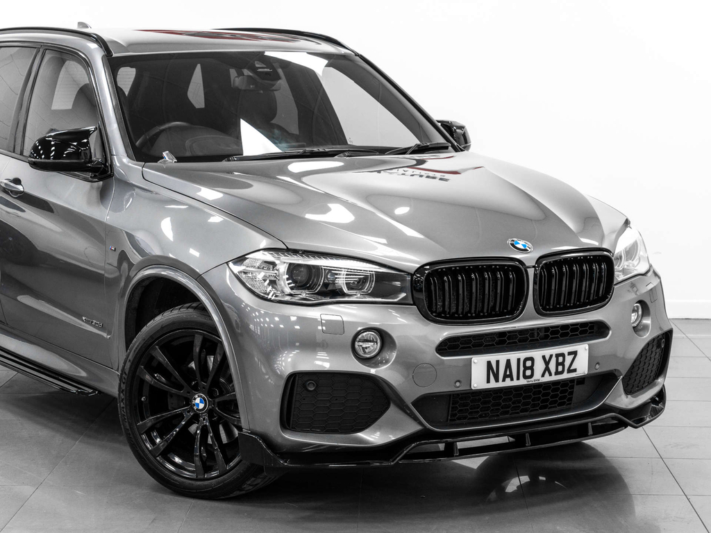 BMW X5 Estate White #9