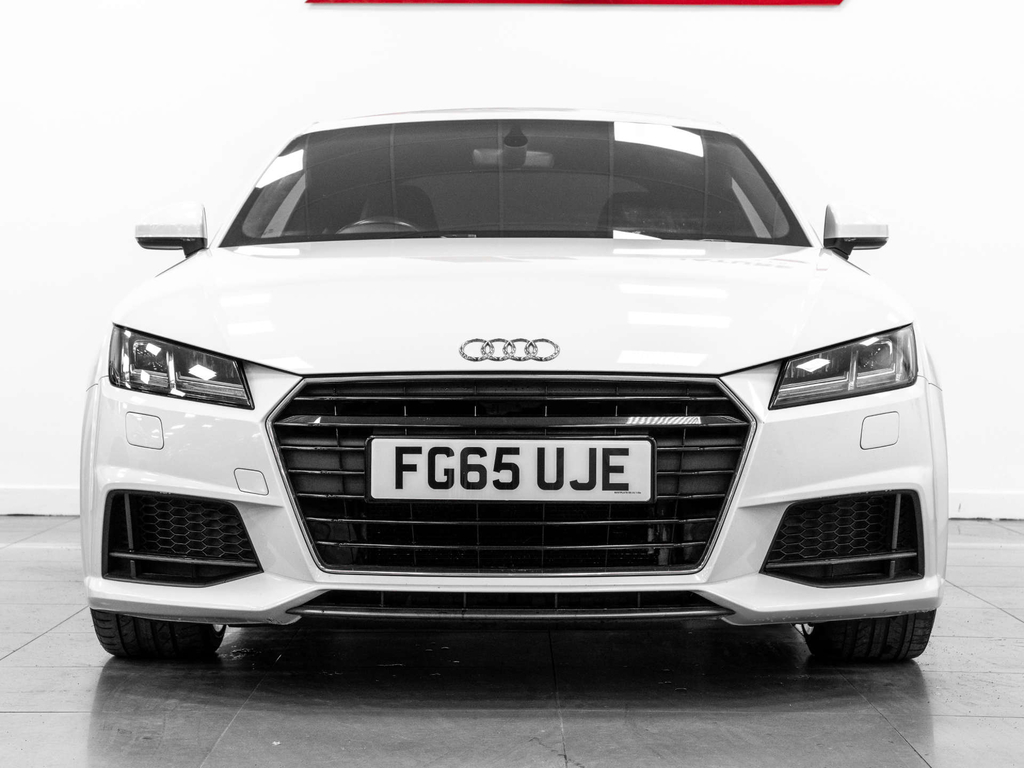 Audi TT Coupe White #5