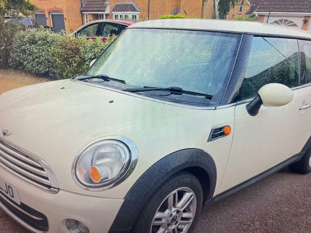 Mini Hatch Cooper D White #5