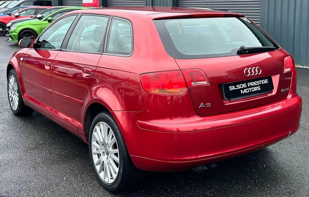 Audi A3 1.6 Fsi Sport Black #5