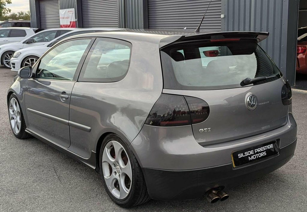 Volkswagen Golf 1.6 Fsi Match Black #5