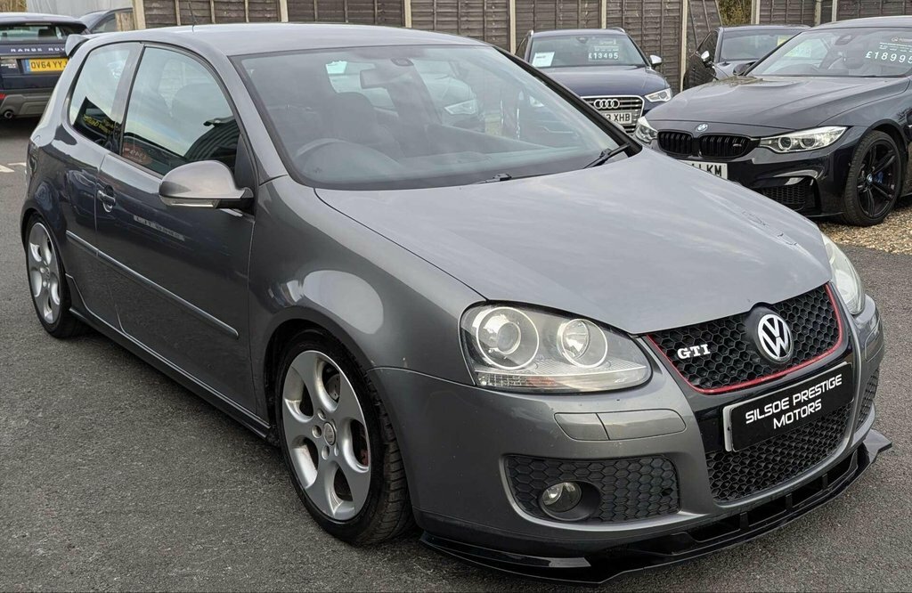 Volkswagen Golf 1.6 Fsi Match Black #1
