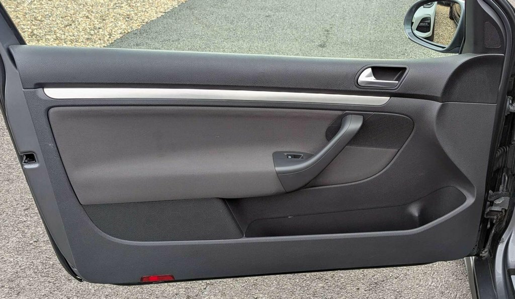 Volkswagen Golf 1.6 Fsi Match Black #14