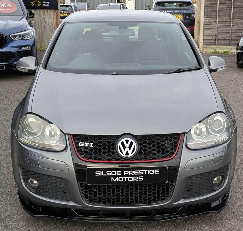 Volkswagen Golf 1.6 Fsi Match Black #2