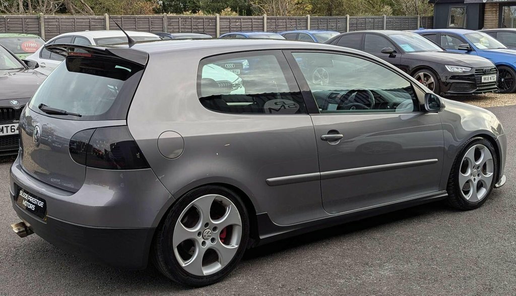 Volkswagen Golf 1.6 Fsi Match Black #7