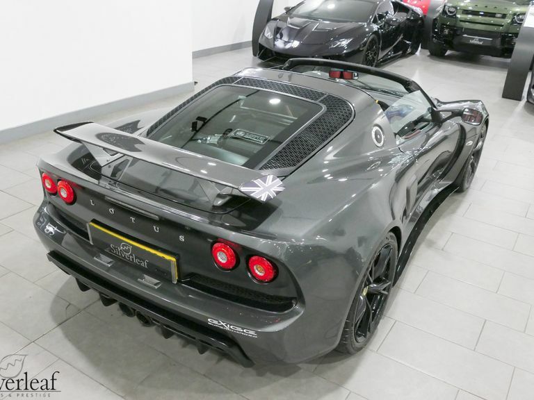 Lotus Exige V6 Cup Bell Black #32