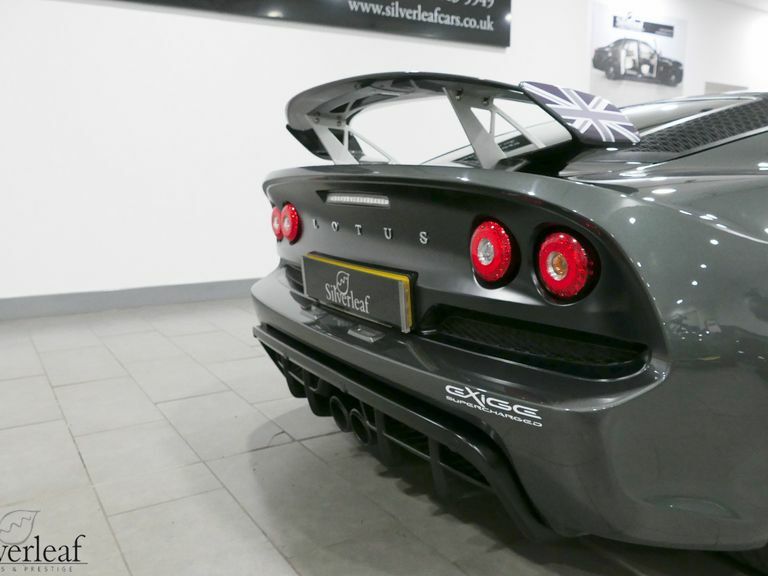 Lotus Exige V6 Cup Bell Black #28