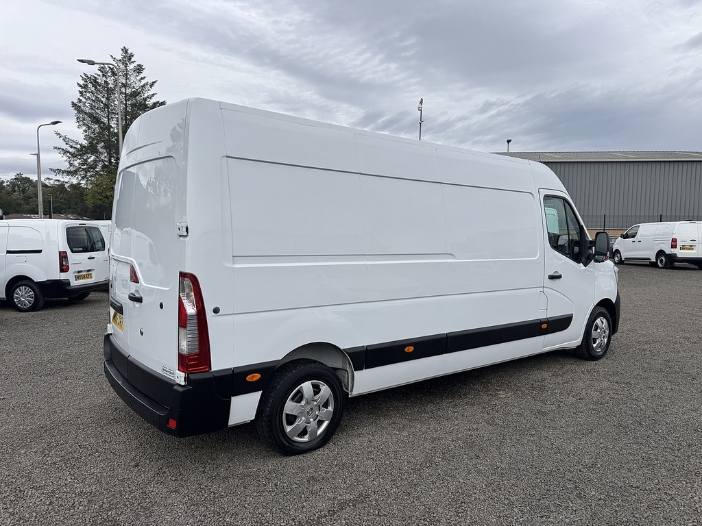 Renault Master 35 Lwb 2.3Dci 155Ps Business White #4