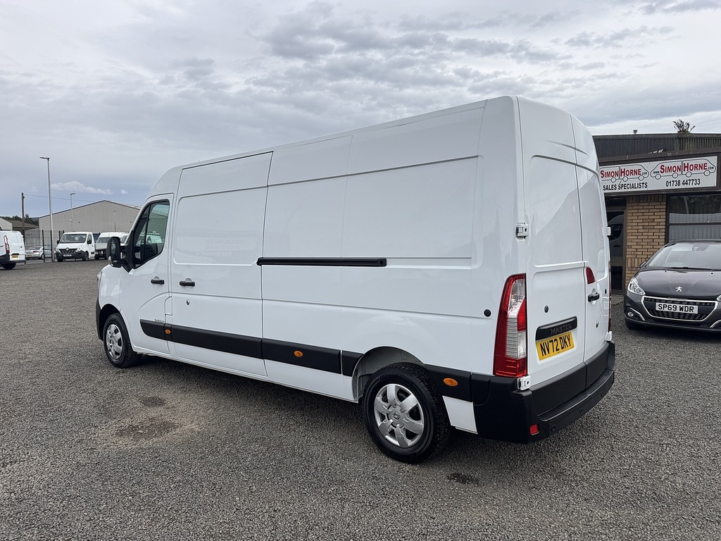 Renault Master 35 Lwb 2.3Dci 155Ps Business White #6