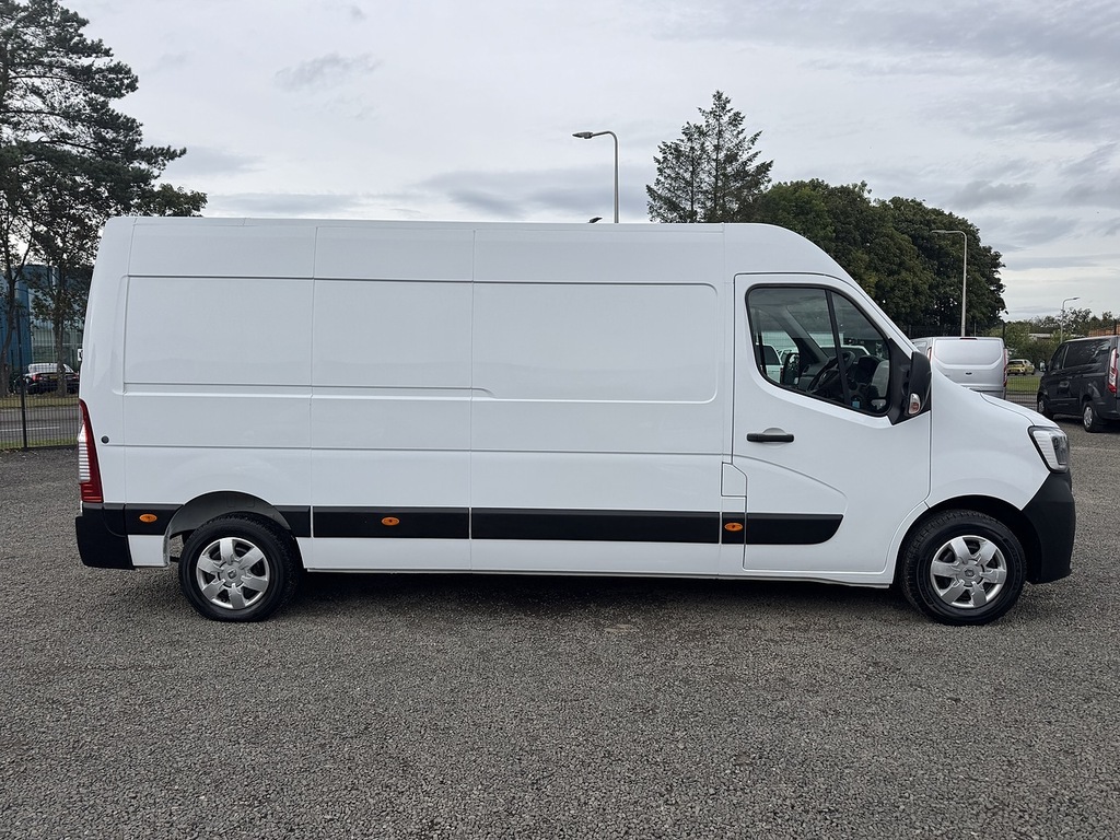 Renault Master 35 Lwb 2.3Dci 155Ps Business White #3