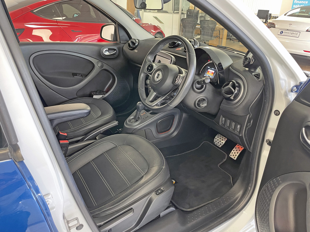 Smart Forfour Forfour Prime Sport Premium Plus 0.9 Turbo 90 Bhp  #5
