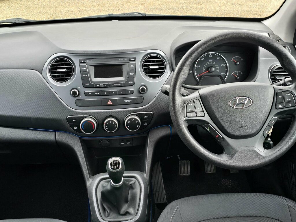 Hyundai I10 Hatchback Grey #15