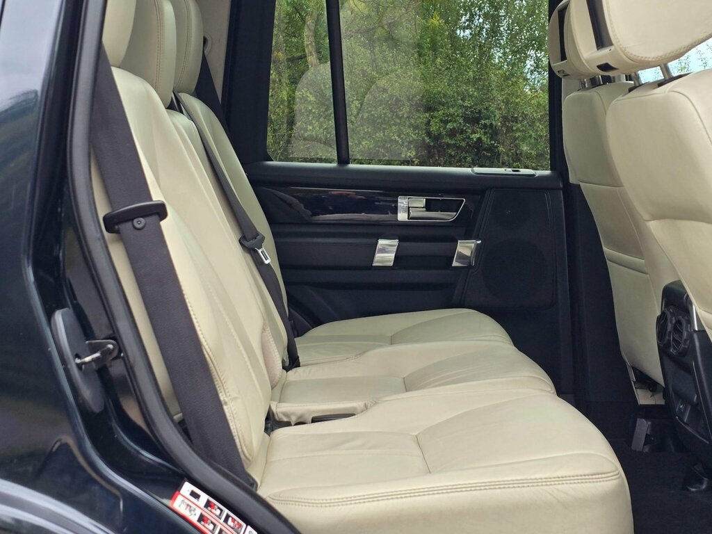 Land Rover Discovery 4 Hse Luxury Silver #24