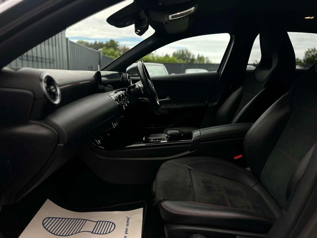 Mercedes-Benz A Class 2.0 A200d Exclusive Edition Hatchback 8 Black #39