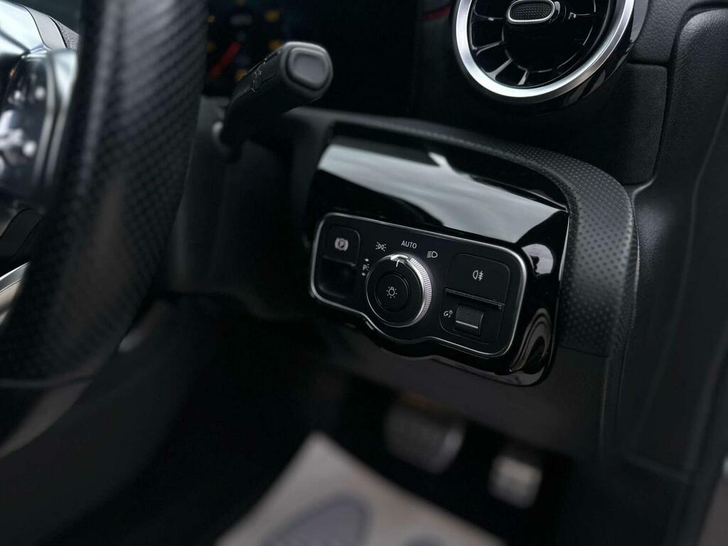 Mercedes-Benz A Class 2.0 A200d Exclusive Edition Hatchback 8 Black #52