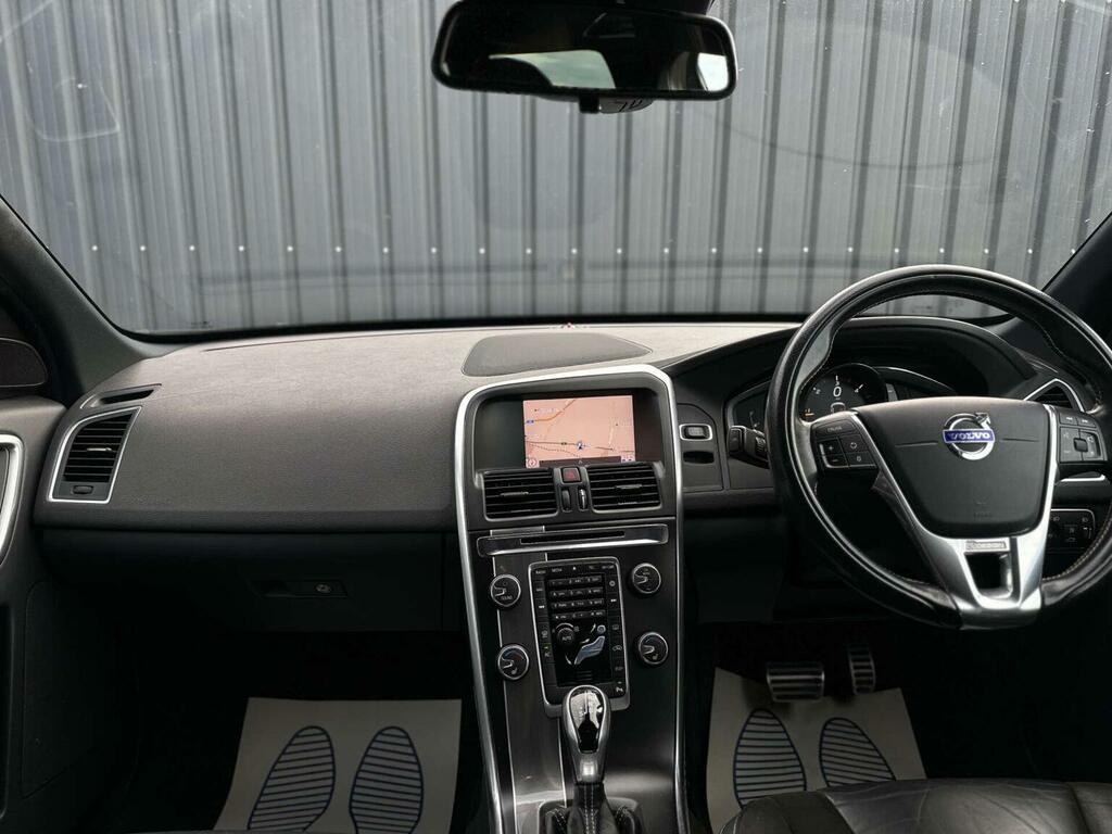 Volvo XC60 D4 Momentum Pro Awd Red #47