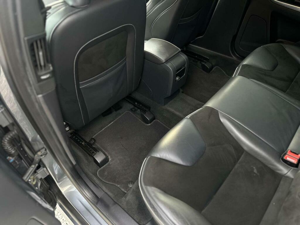 Volvo XC60 D4 Momentum Pro Awd Red #45