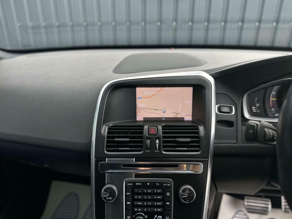 Volvo XC60 D4 Momentum Pro Awd Red #55