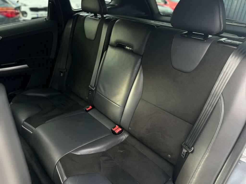 Volvo XC60 D4 Momentum Pro Awd Red #43