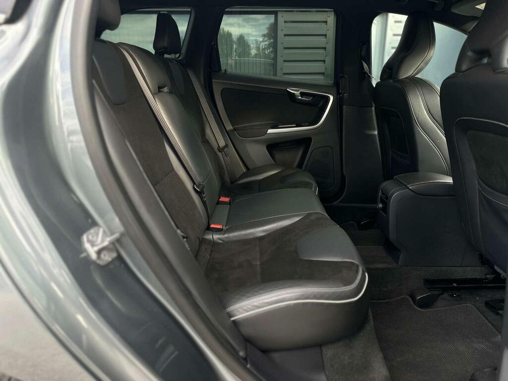 Volvo XC60 D4 Momentum Pro Awd Red #38