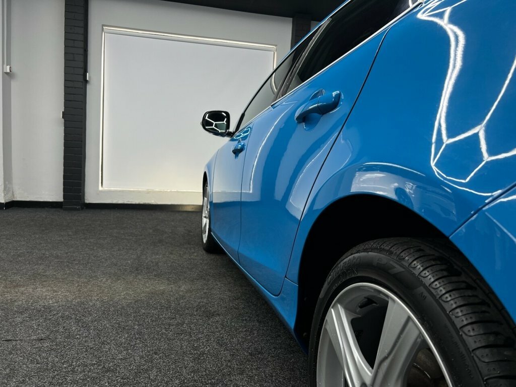 Volvo V40 1.6L R-design Blue #6
