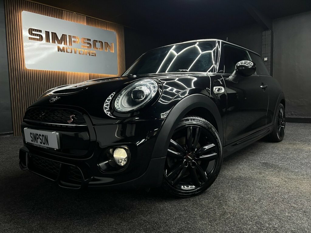 Mini Hatch 2L Cooper S Black