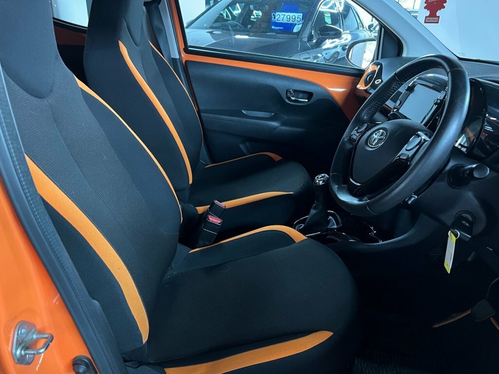 Toyota Aygo 1L X-cite Orange #2