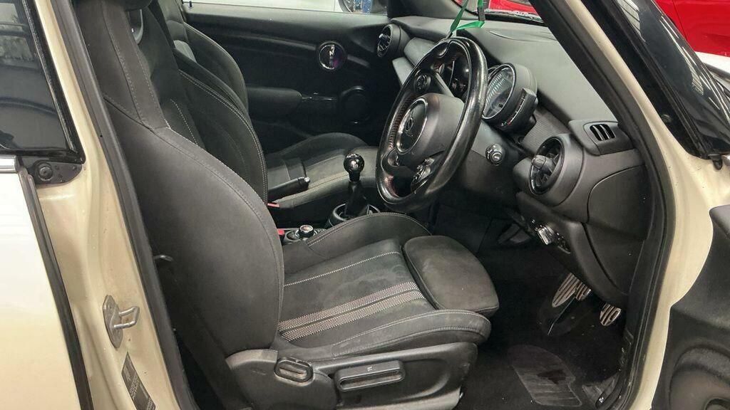 Mini Hatch Cooper S Sport Steptronic Euro 6 Black #11