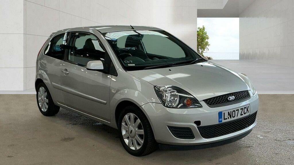Ford Fiesta 1.25 Silver Silver