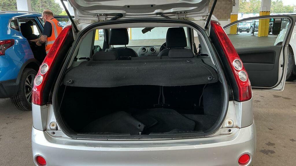 Ford Fiesta 1.25 Style Black #7