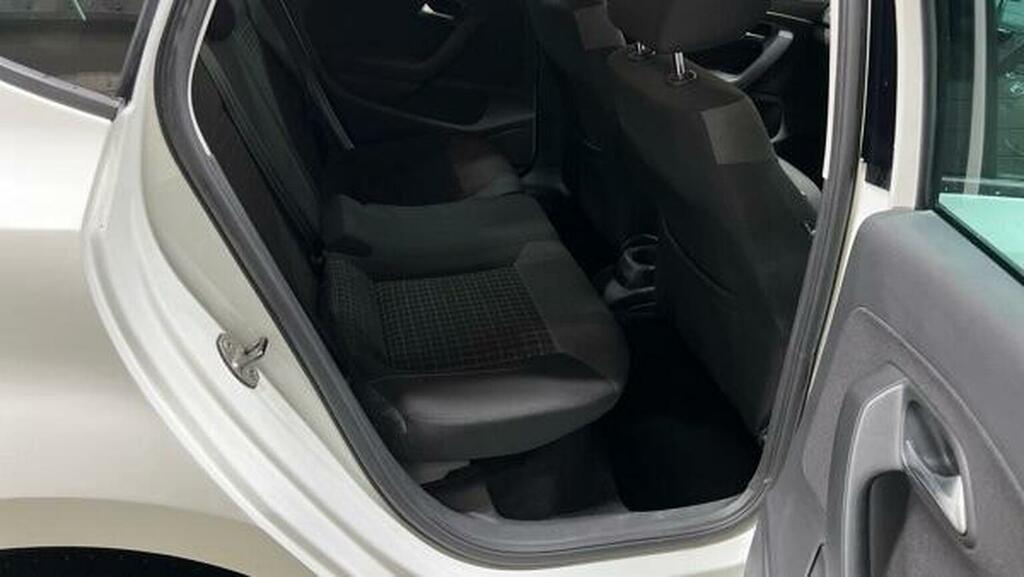 Volkswagen Polo  Silver #10