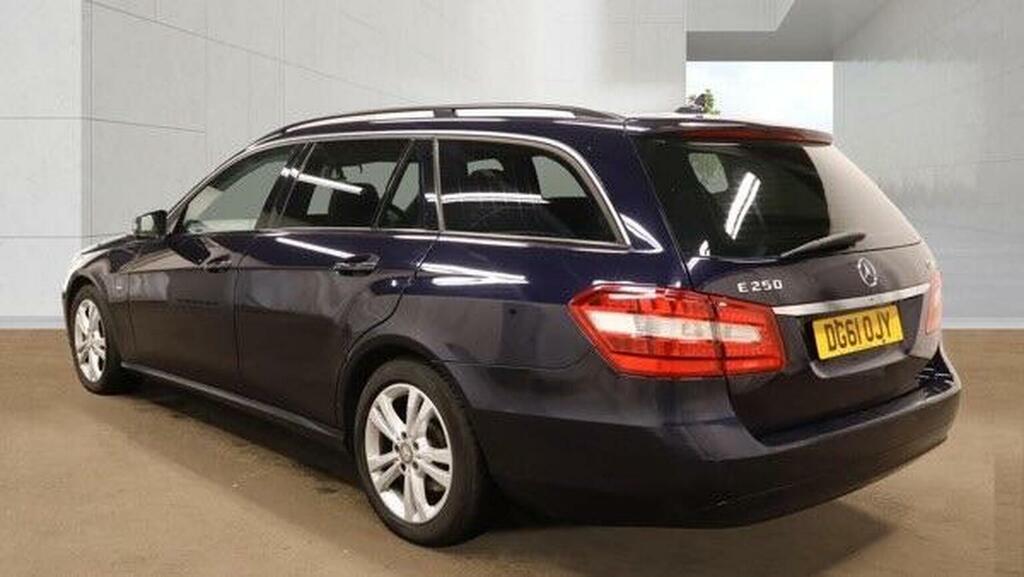 Mercedes-Benz E Class 2.1 E250 Cdi Blueefficiency Se Tiptronic Euro 5 Blue #4
